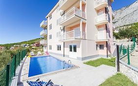 Apartments Seaview